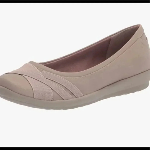 Easy Spirit Women's Flats size 7 1/2m - Picture 1 of 6
